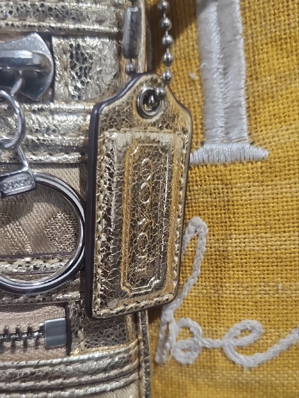 LOW START Coach POPPY Gold Metallic Signature Triple-Zip Crossbody - Picture 2 of 9